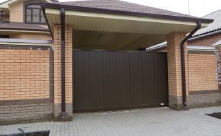 Автоматические откатные ворота с дистанционным открытием